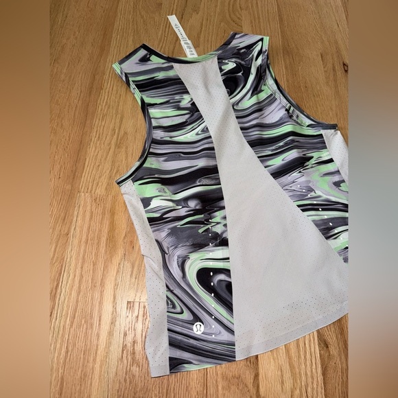 NEW Lululemon Swift Ventilated Running Tank Top Paint Glide Warp Multi Size 4 - Picture 10 of 11